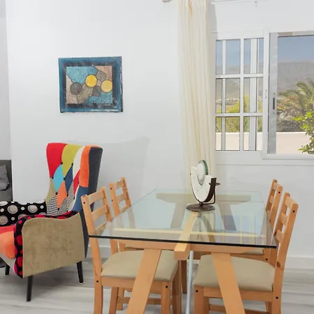Almacanarias.holidays Alma 1 * 아데제